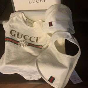 Gucci Onesie Set